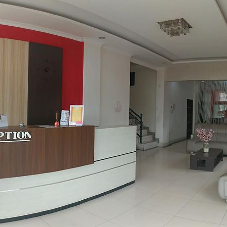 Khariz Hotel Bukittinggi Extérieur photo