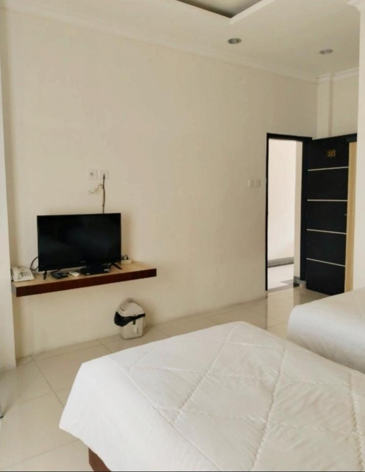 Khariz Hotel Bukittinggi Extérieur photo